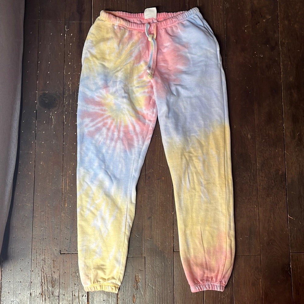 Tie dye sweatpants!